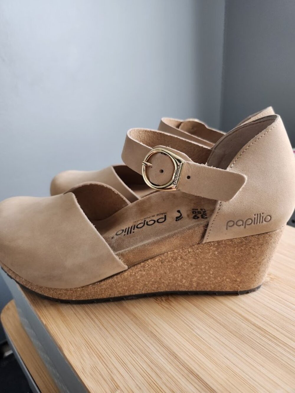 Birkenstock Papillio Wedge Clogs in Warm Sand Size 39 NWOT - Picture 6 of 8